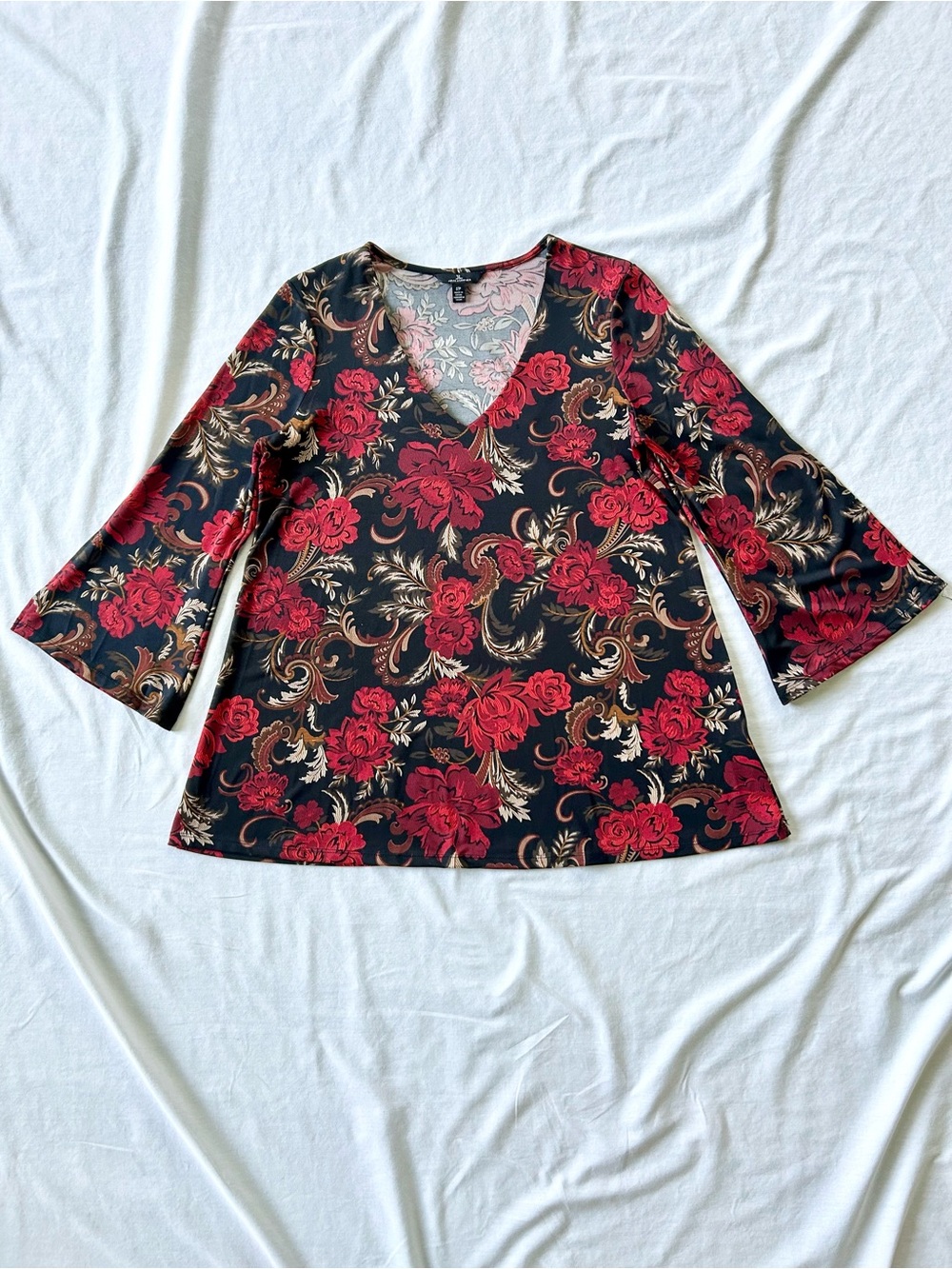 Jules & Leopold Floral Print V-neck Stretch Blouse w/ Split Sleeve